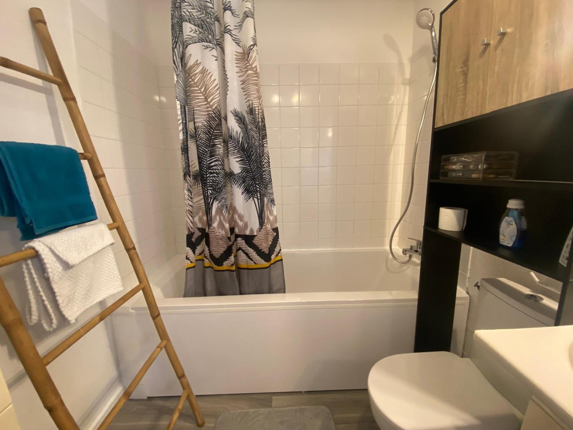 Chambre Avec Balcon Proche Vichy Saint-Remy-en-Rollat Ngoại thất bức ảnh